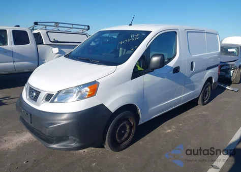 2015 Nissan Nv200 Sv z USA, uszkodzony, nr VIN 3N6CM0KN1FK713160